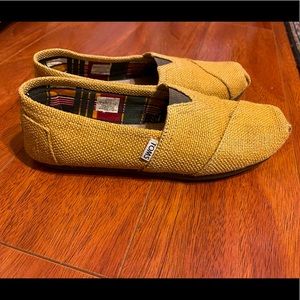 TOMS Female 9W Straw Design
